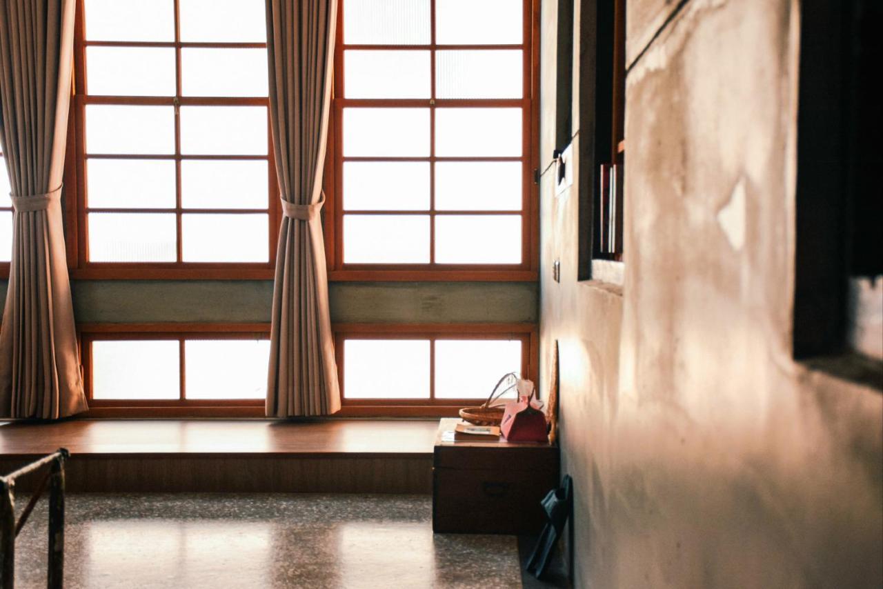 Loku. Tainan Hotel Exterior photo