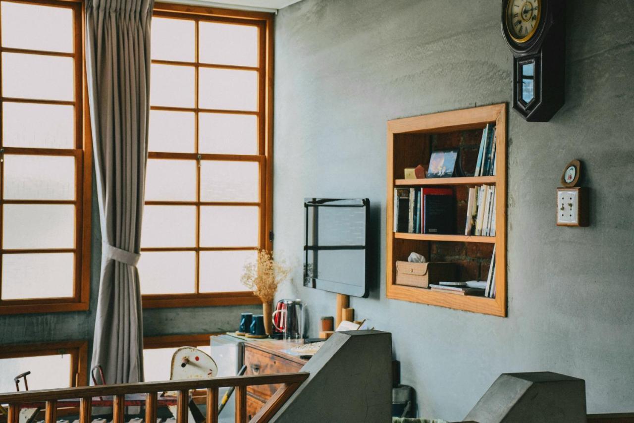 Loku. Tainan Hotel Exterior photo