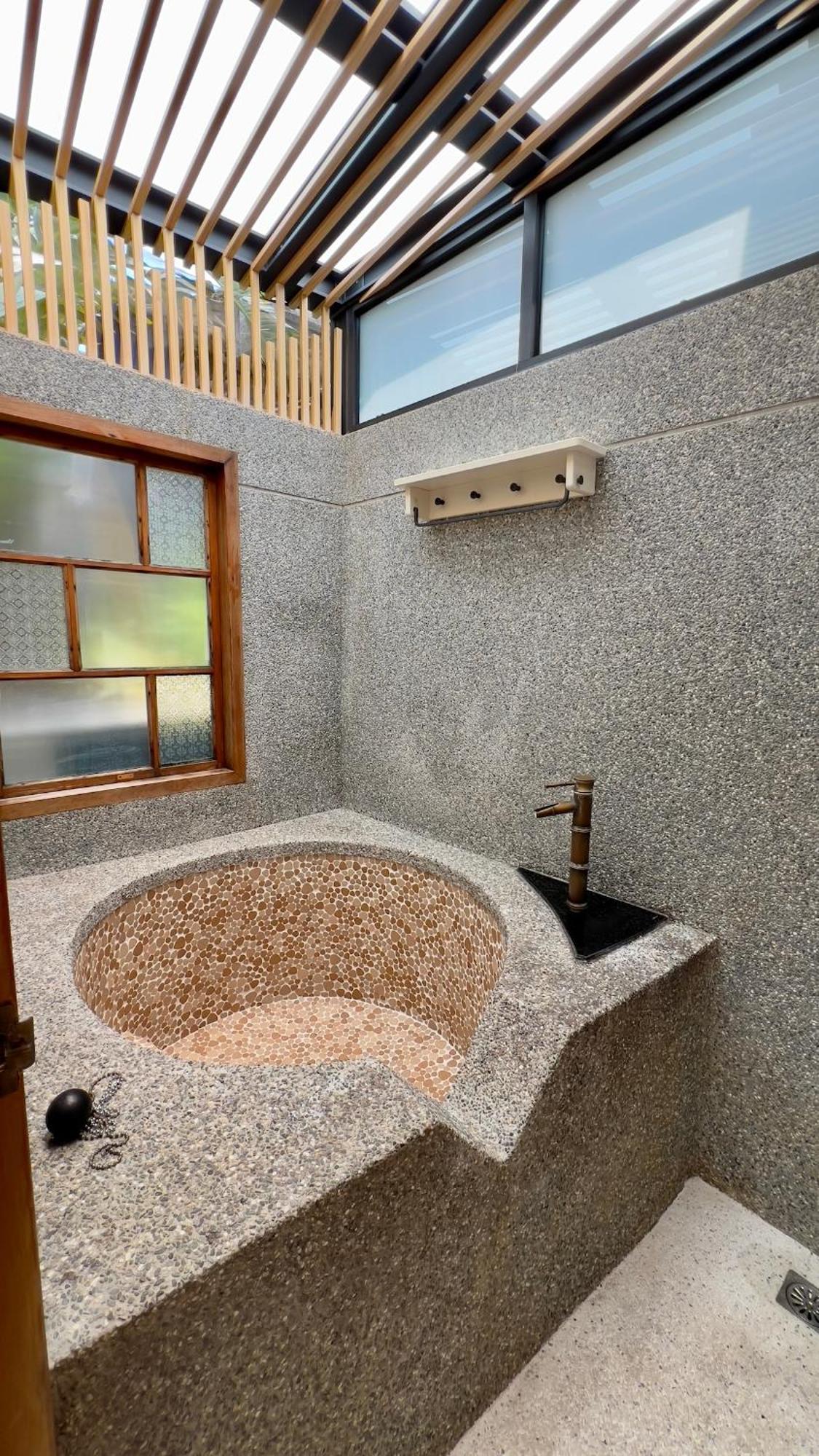 Loku. Tainan Hotel Exterior photo