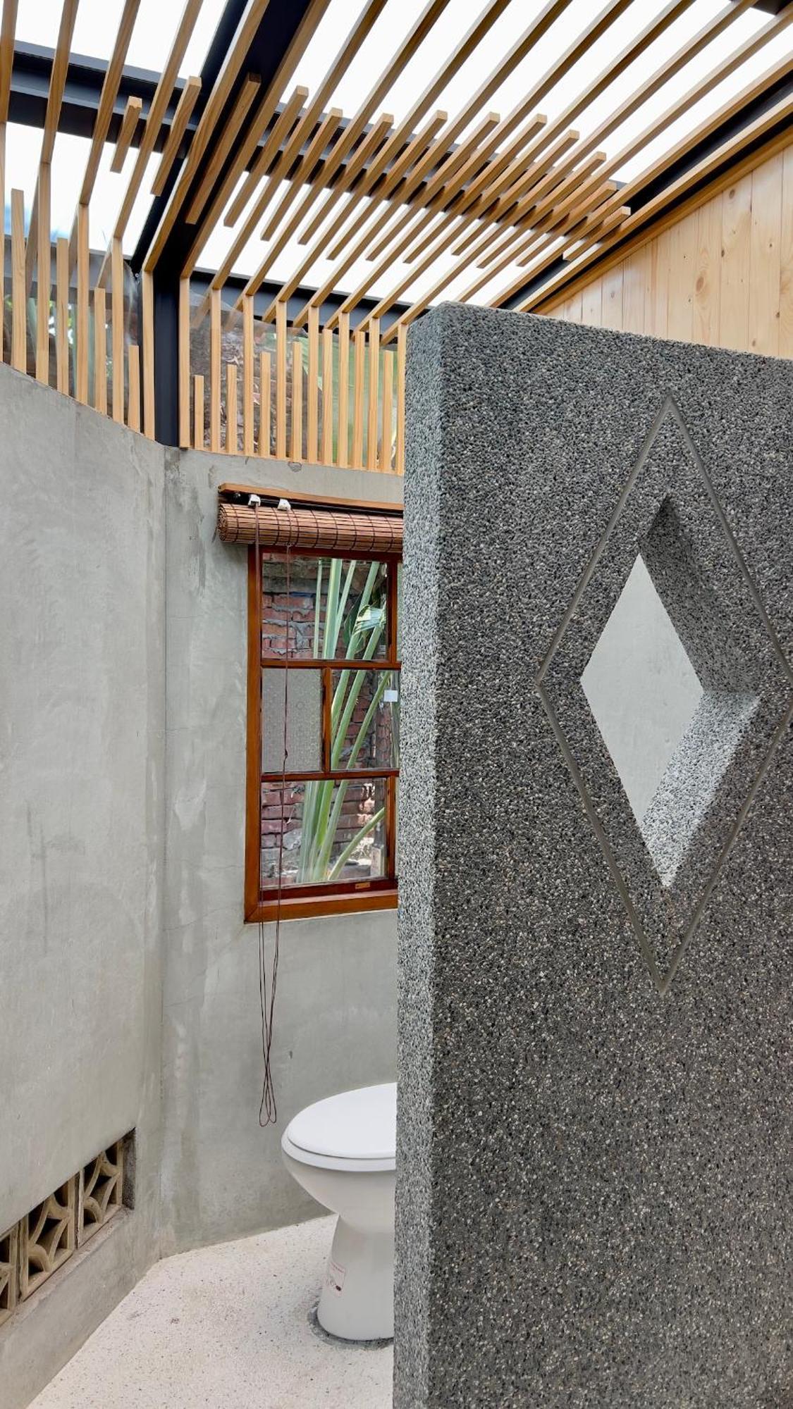 Loku. Tainan Hotel Exterior photo